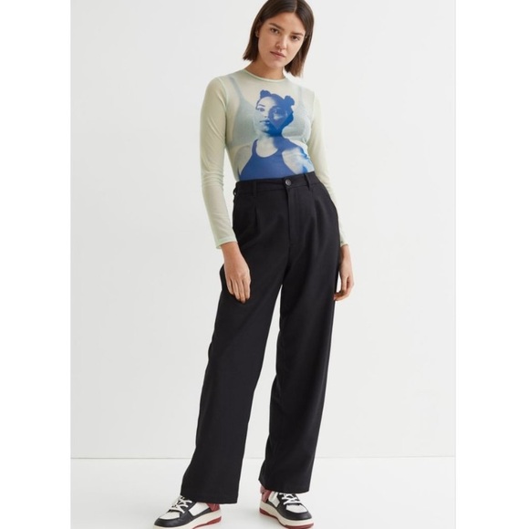 Bundle 3 for $25 / H&M pants - Picture 3 of 3